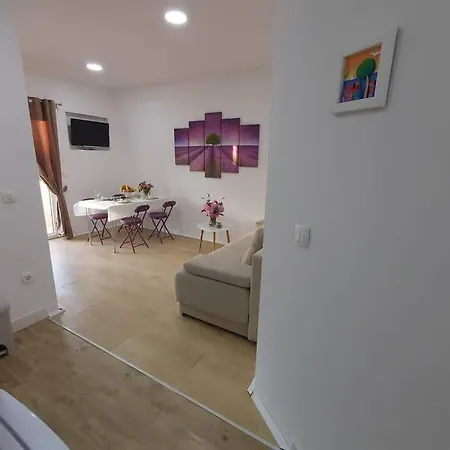 Apartman Rokolj M 아파트 챠브타트